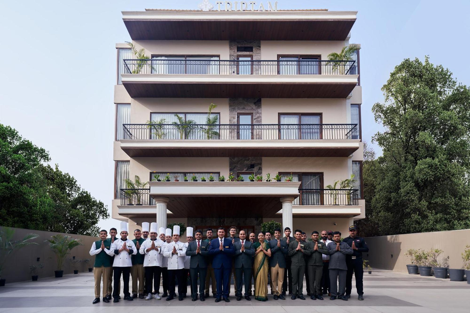 Triptam Vrindāvan Buitenkant foto